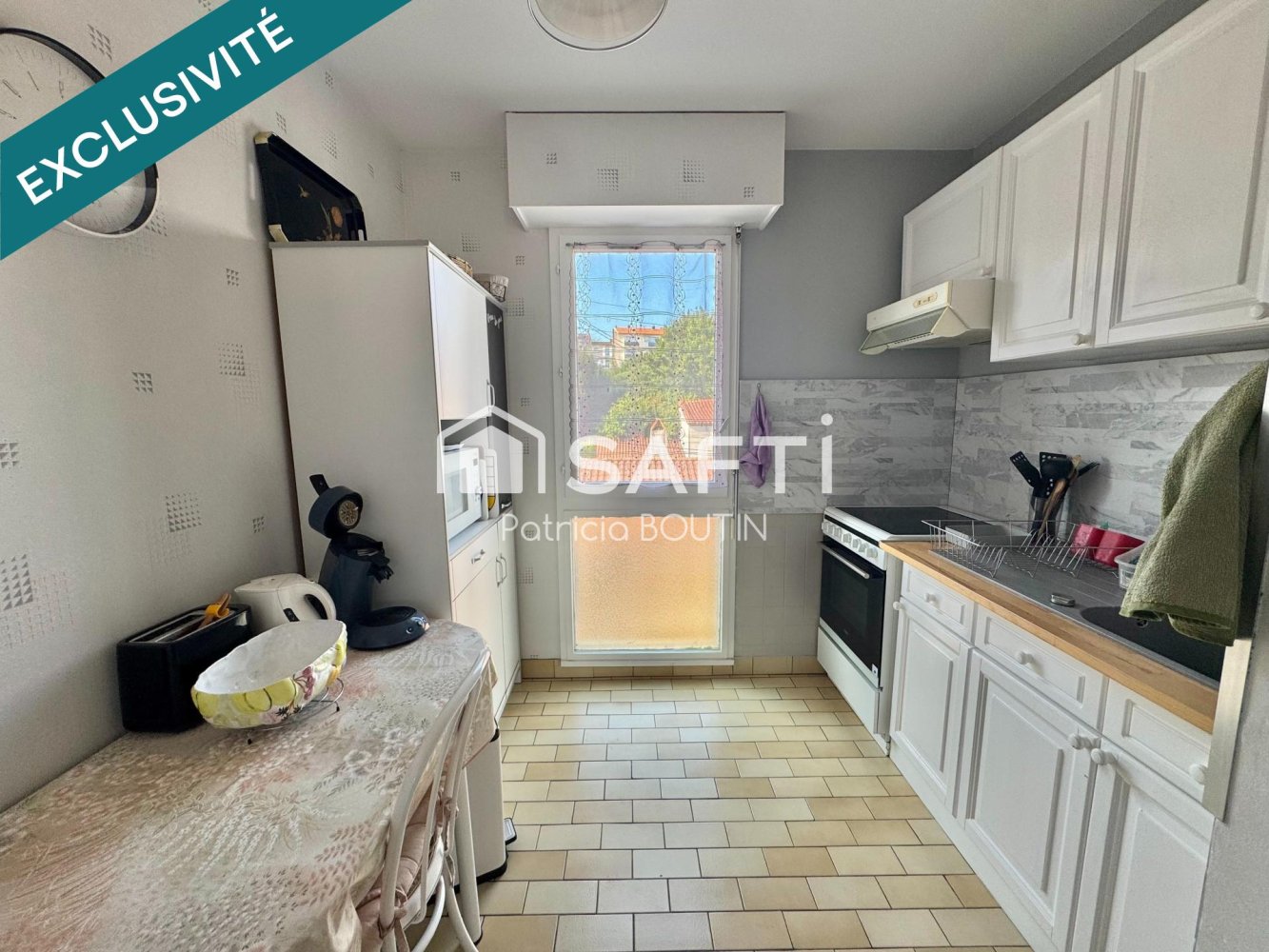 Квартира с 2 спальнями в Ньор, Франция № 330710