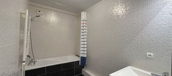 2 bedrooms Apartment in Issy-les-Moulineaux, France No. 352015 5