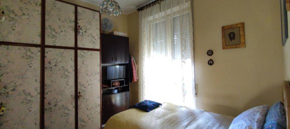 2 rooms Apartment in Rome, Italy No. 130146 12