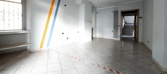 105m² Office in Urgnano, Italy No. 278147 11