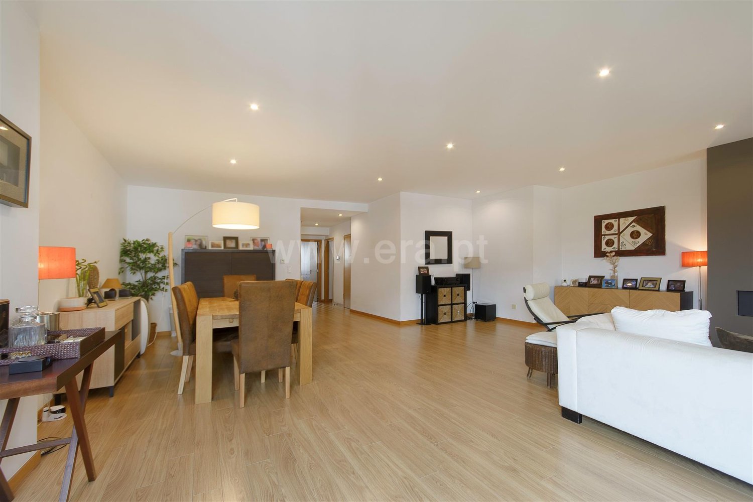 Apartamento de 4 dormitorios en Loures, Portugal No. 97698