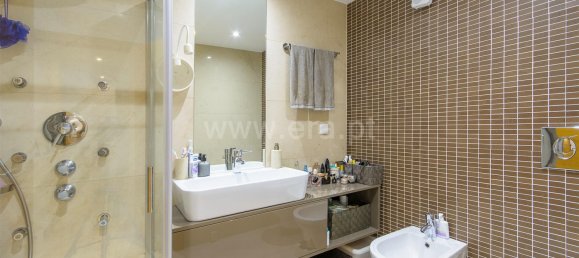 Apartamento de 4 dormitorios en Loures, Portugal No. 97698 18