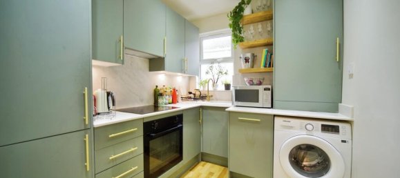 2 bedrooms Apartment in East Ham, United Kingdom No. 11450 3