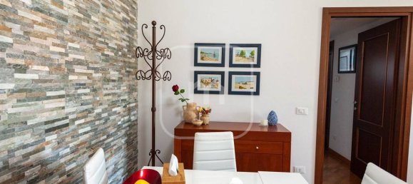 2 bedrooms Apartment in Rome, Italy No. 349059 8