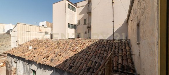 6 Schlafzimmer Haus in Belpasso, Italy, Nr. 333886 13