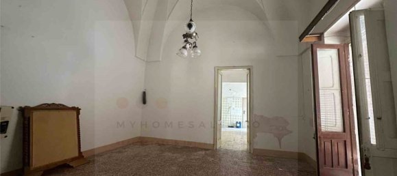 Casa de 5 habitaciónes en Miggiano, Italy No. 133377 6