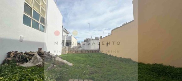 Casa de 5 habitaciónes en Miggiano, Italy No. 133377 26