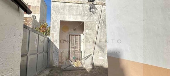 Casa de 5 habitaciónes en Miggiano, Italy No. 133377 22