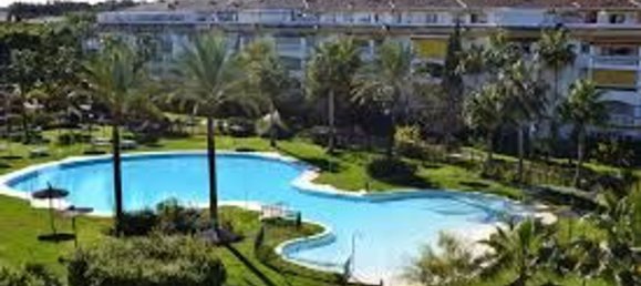2 bedrooms Apartment in Marbella, Spain No. 136093 3