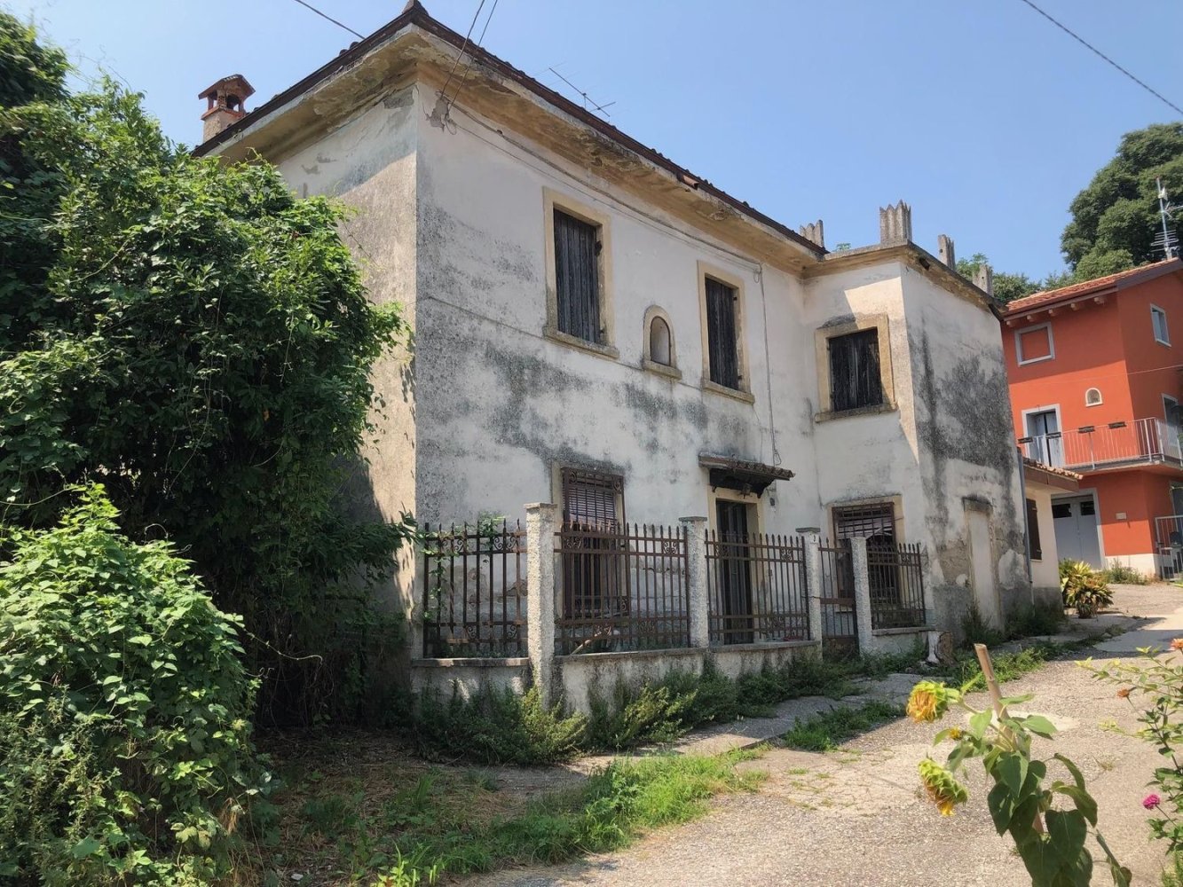 13 rooms House in Valeggio sul Mincio, Italy No. 147652