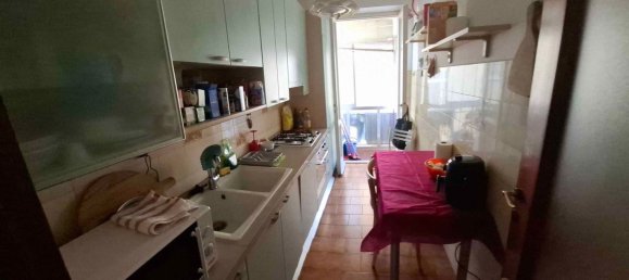 4 bedrooms Apartment in Livorno, Italy No. 358279 8