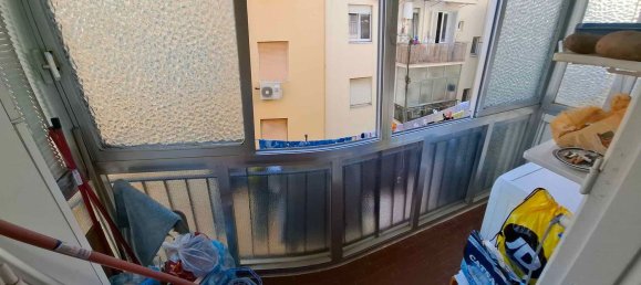 4 bedrooms Apartment in Livorno, Italy No. 358279 9
