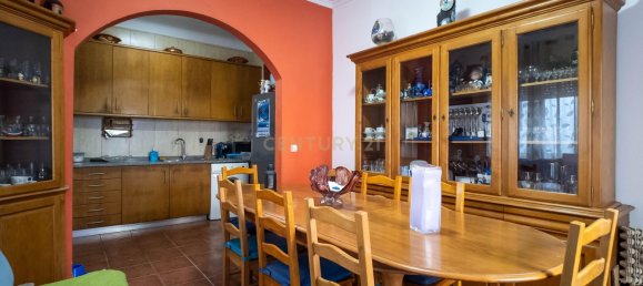 3 bedrooms Villa in Porto, Portugal No. 14752 25