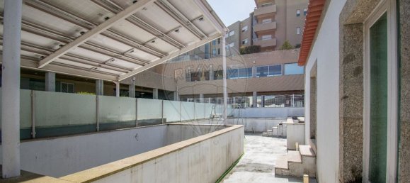 4 bedrooms House in Santo Tirso, Portugal No. 182959 9