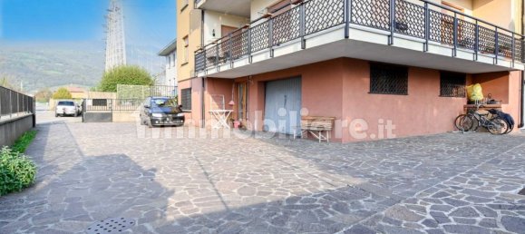 Apartamento de 3 dormitorios en Casnigo, Italy No. 122547 4