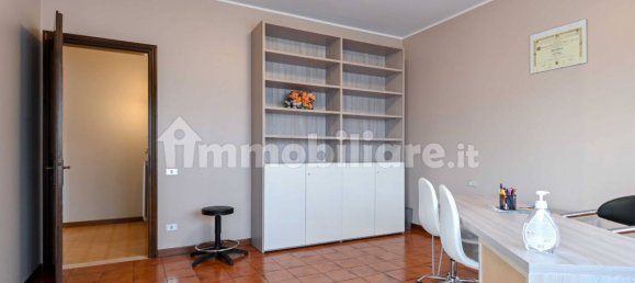 Apartamento de 3 dormitorios en Casnigo, Italy No. 122547 24
