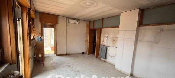 2 bedrooms Penthouse in Foggia, Italy No. 271424 9