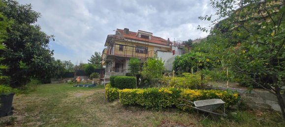 Вилла с 7 спальнями в Кастельнуово ди Порта, Италия № 363745 17