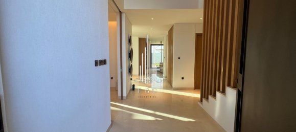 5 bedrooms Villa in Saadiyat Island, UAE No. 95093 24