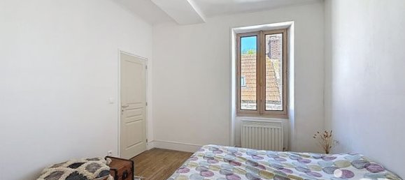 3 bedrooms House in Yonne, France No. 308986 10