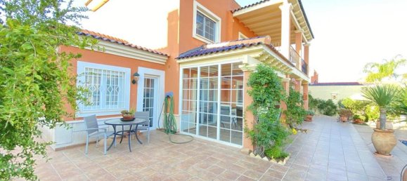 Вилла с 5 спальнями в Гольф-курорт, Испания № 3716 23