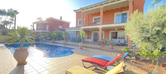 Вилла с 5 спальнями в Гольф-курорт, Испания № 3716 11