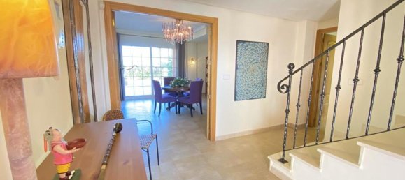 Вилла с 5 спальнями в Гольф-курорт, Испания № 3716 28