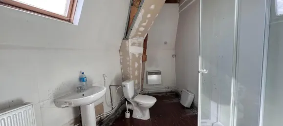 Дом с 10 комнатами в Сен-Кантен, Франция № 81654 2