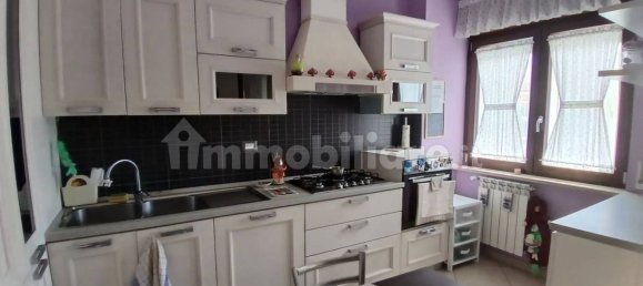 5 bedrooms Apartment in Campobasso, Italy No. 341555 2
