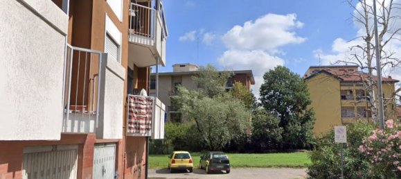 4 rooms Apartment in Novara, Italy No. 16066 17