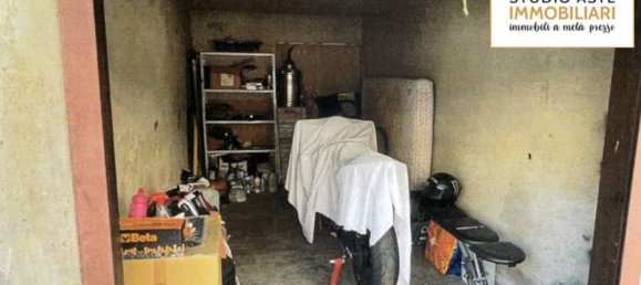 4 rooms Apartment in Novara, Italy No. 16066 11