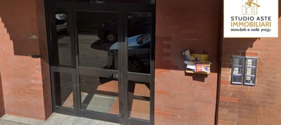 4 rooms Apartment in Novara, Italy No. 16066 5