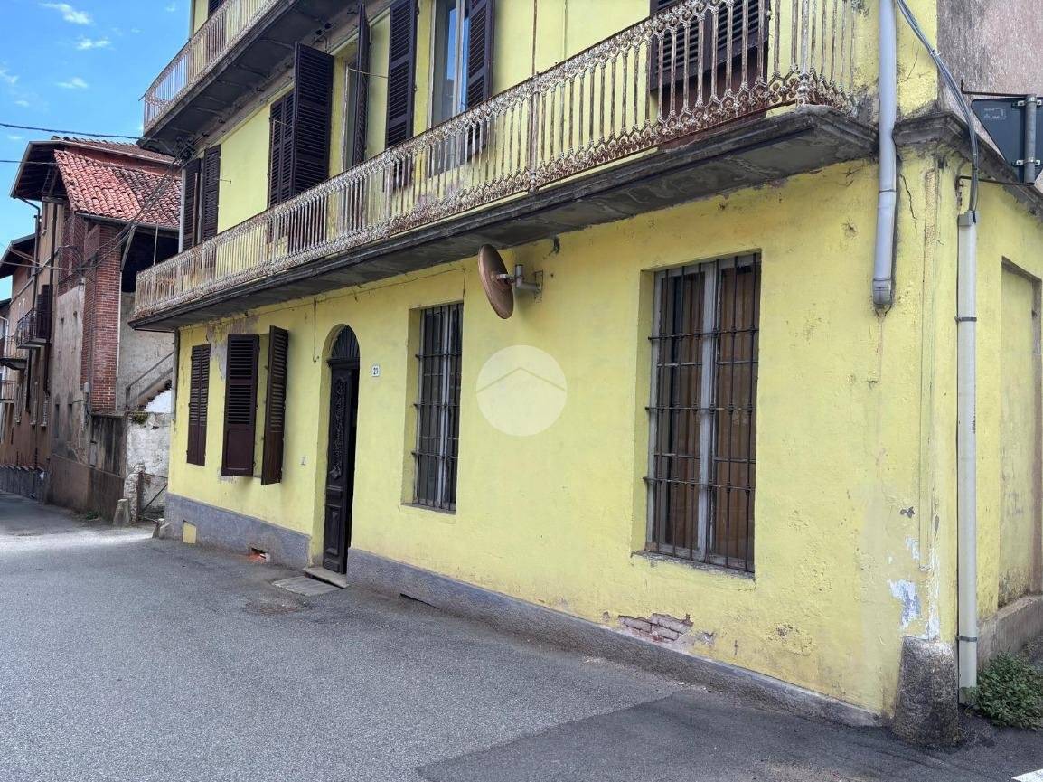 3 bedrooms House in Roasio, Italy No. 294081