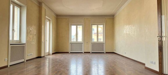 4 bedrooms Penthouse in Verona, Italy No. 73348 28