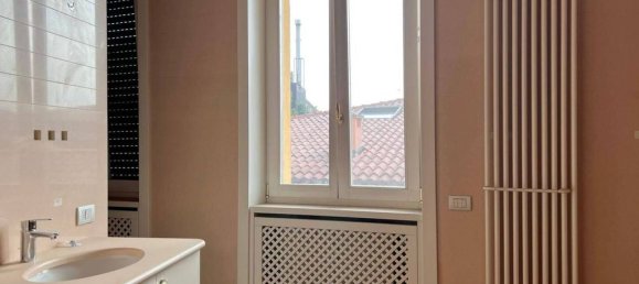 4 bedrooms Penthouse in Verona, Italy No. 73348 17