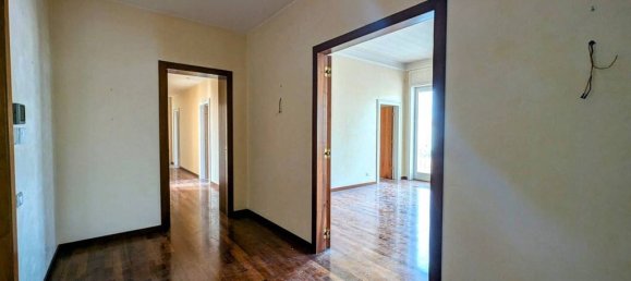 4 bedrooms Penthouse in Verona, Italy No. 73348 27