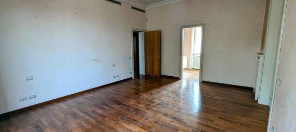 4 bedrooms Penthouse in Verona, Italy No. 73348 15
