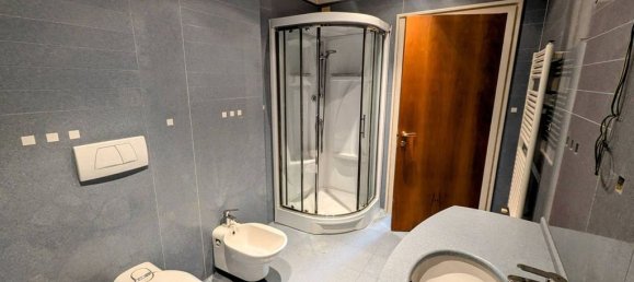 4 bedrooms Penthouse in Verona, Italy No. 73348 8