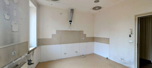 4 bedrooms Penthouse in Verona, Italy No. 73348 5