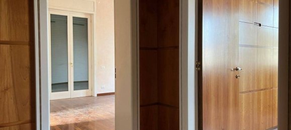 4 bedrooms Penthouse in Verona, Italy No. 73348 11