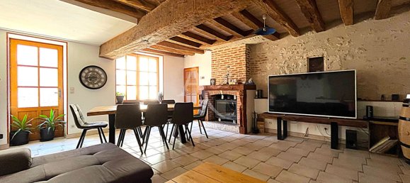 3 bedrooms House in Les Montils, France No. 316238 2