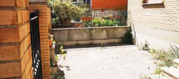 4-salle Appartement à Rome, Italy No. 124085 3