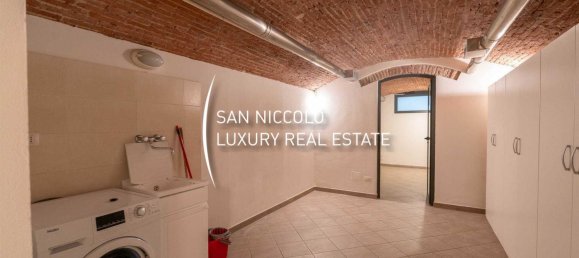 Dúplex de 2 habitaciónes en Florence, Italy No. 209188 15