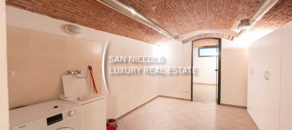 Dúplex de 2 habitaciónes en Florence, Italy No. 209188 14