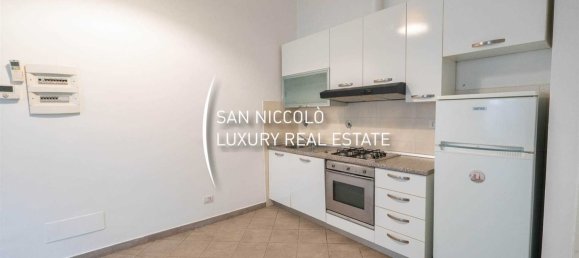 Dúplex de 2 habitaciónes en Florence, Italy No. 209188 3