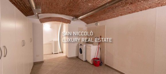 Dúplex de 2 habitaciónes en Florence, Italy No. 209188 13