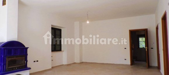 4 bedrooms Villa in Nocera Umbra, Italy No. 303230 7