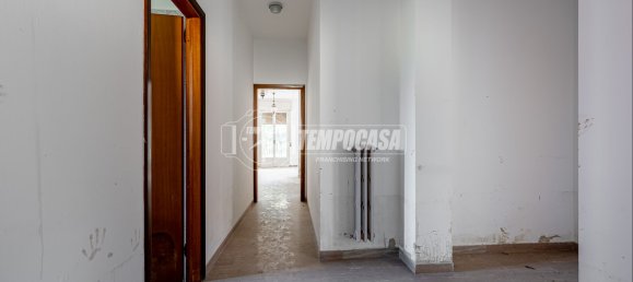 Apartamento de 3 dormitorios en Faenza, Italy No. 365786 28