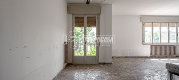 3 bedrooms Apartment in Faenza, Italy No. 365786 12
