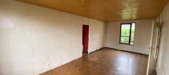 Casa de 3 dormitorios en Limoges, France No. 95664 2